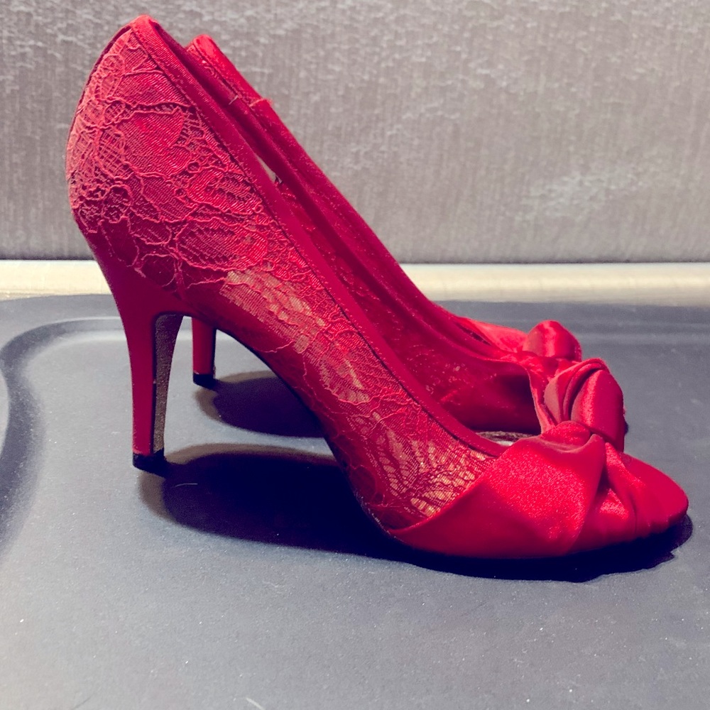 Red dress heels